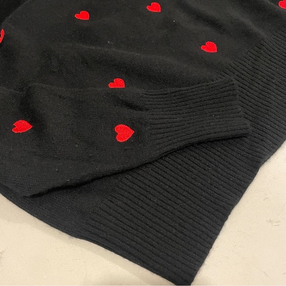 S QI Cashmere Heart Sweater - Picture 5 of 6